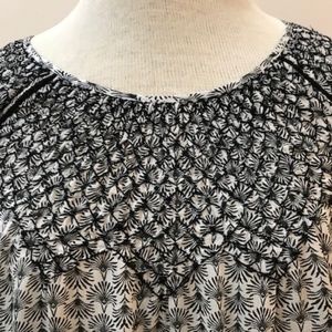 EUC! Anthropologie b&w popover blouse xs-large